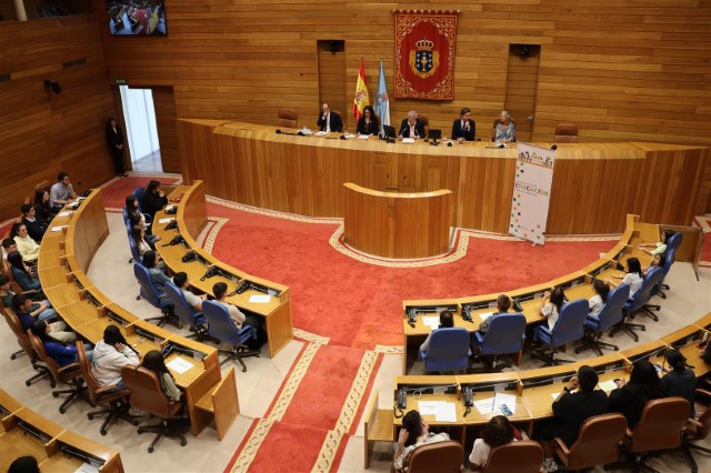 O Parlamento de Galicia acolle un pleno infantil no marco da Campaña Mundial pola Educación